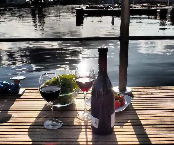 Hausboot - Na Wodzie - Houseboat Porta Mare - Odradream Apartamento *